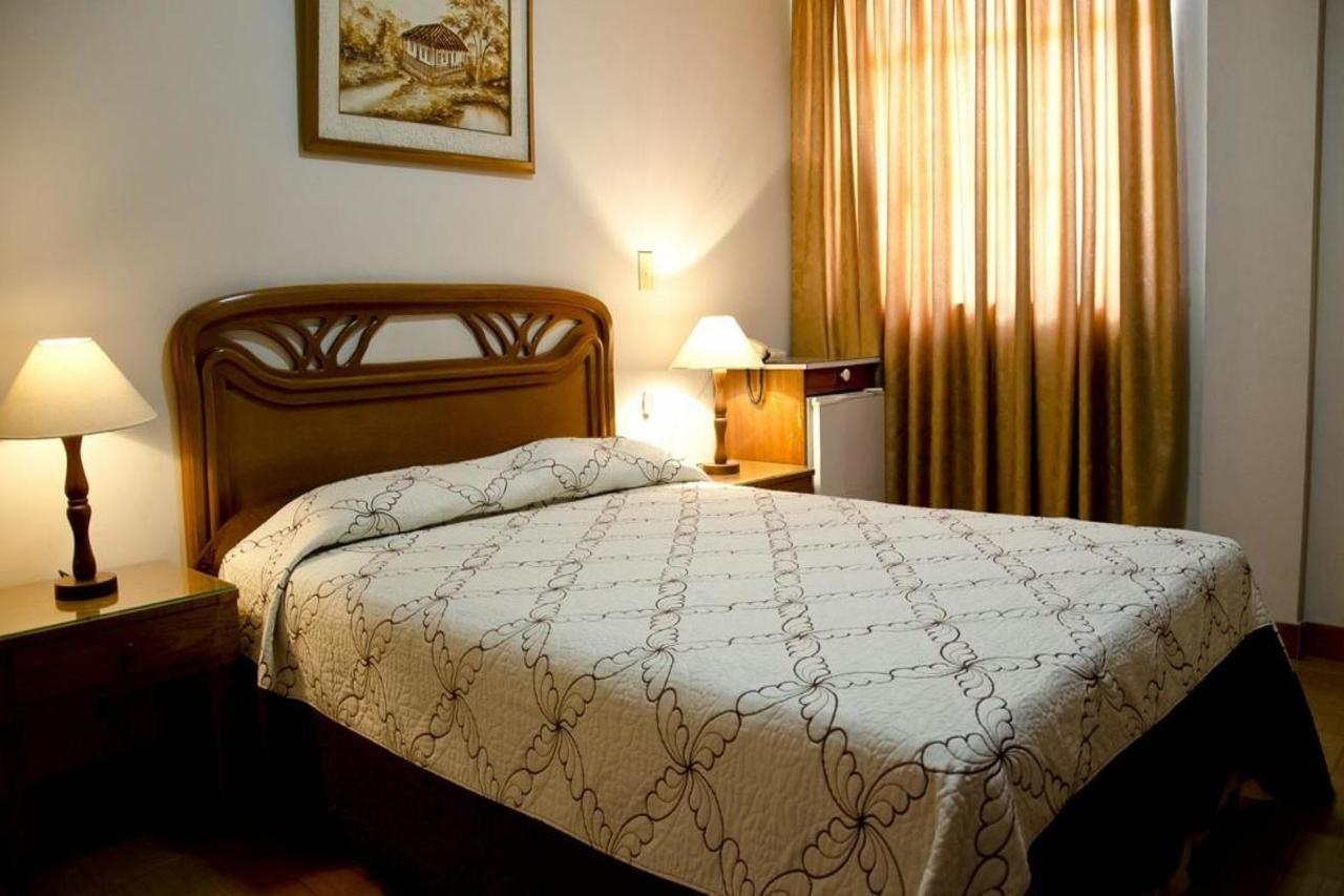 Hotel Chucarima Кукута Экстерьер фото